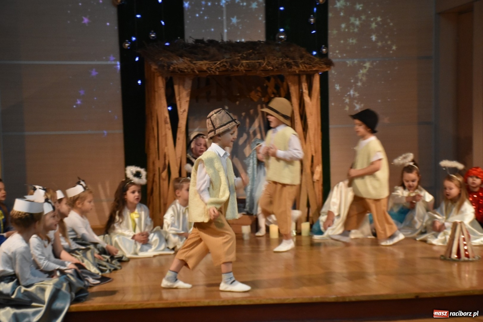 Zdjęcie w galerii na portalu naszraciborz.pl: Bóg się rodzi... Przegląd przedstawień bożonarodzeniowych  wiadomości z regionu