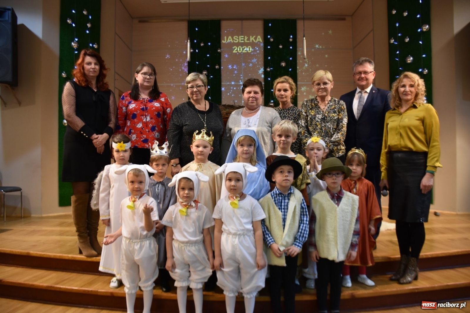 Zdjęcie w galerii na portalu naszraciborz.pl: Bóg się rodzi... Przegląd przedstawień bożonarodzeniowych  wiadomości z regionu