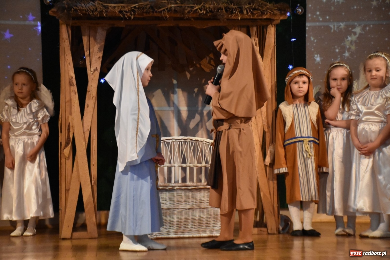 Zdjęcie w galerii na portalu naszraciborz.pl: Bóg się rodzi... Przegląd przedstawień bożonarodzeniowych  wiadomości z regionu