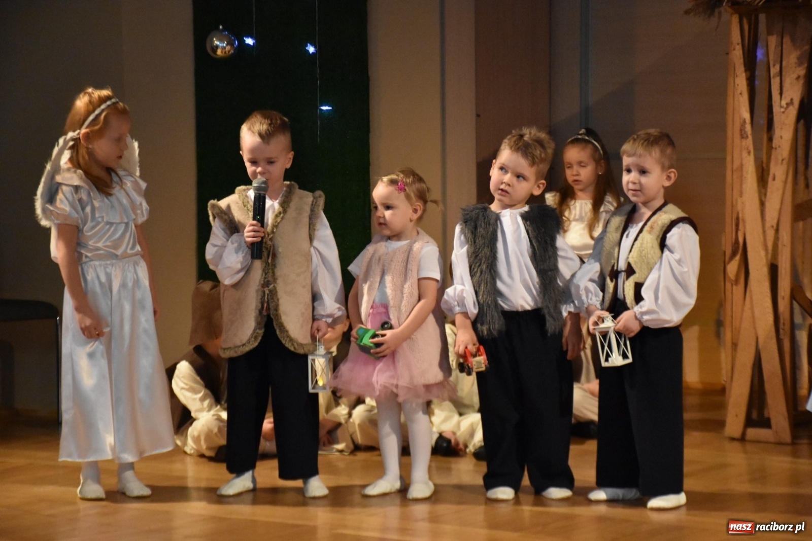 Zdjęcie w galerii na portalu naszraciborz.pl: Bóg się rodzi... Przegląd przedstawień bożonarodzeniowych  wiadomości z regionu