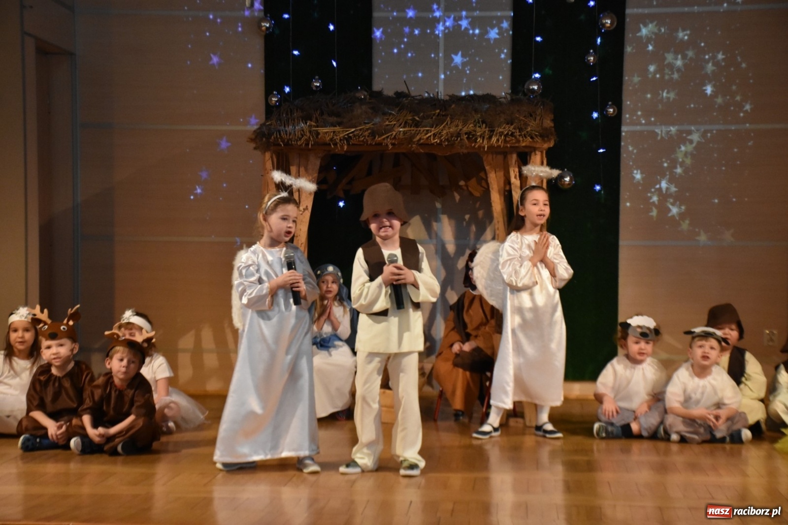 Zdjęcie w galerii na portalu naszraciborz.pl: Bóg się rodzi... Przegląd przedstawień bożonarodzeniowych  wiadomości z regionu