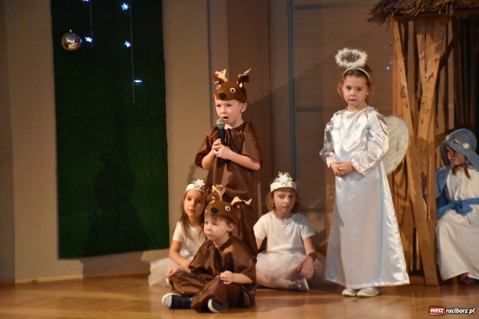 Zdjęcie w galerii na portalu naszraciborz.pl: Bóg się rodzi... Przegląd przedstawień bożonarodzeniowych  wiadomości z regionu