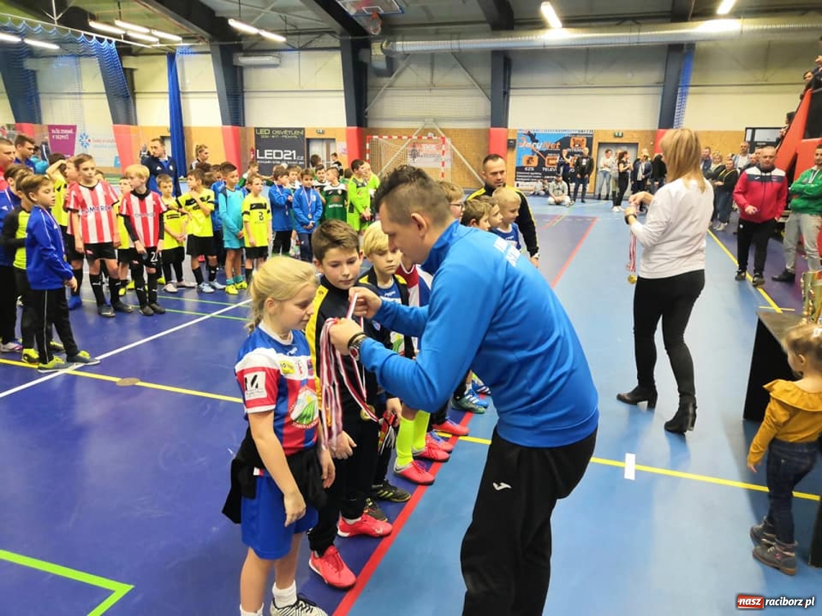 Zdjęcie w galerii na portalu naszraciborz.pl: LKS Tworków gościnny, MFK Karvina najlepsza [FOTO] wiadomości z regionu