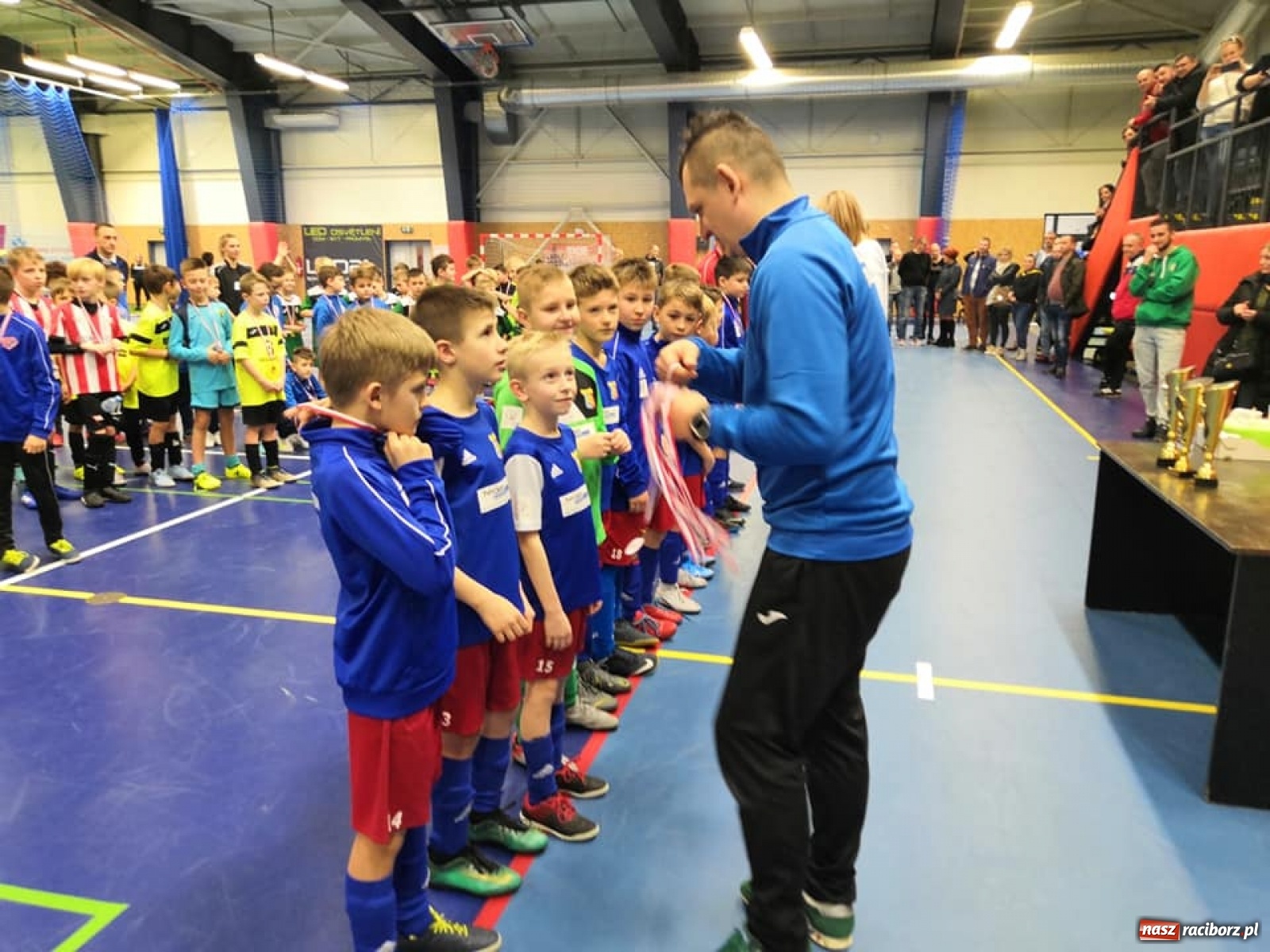 Zdjęcie w galerii na portalu naszraciborz.pl: LKS Tworków gościnny, MFK Karvina najlepsza [FOTO] wiadomości z regionu