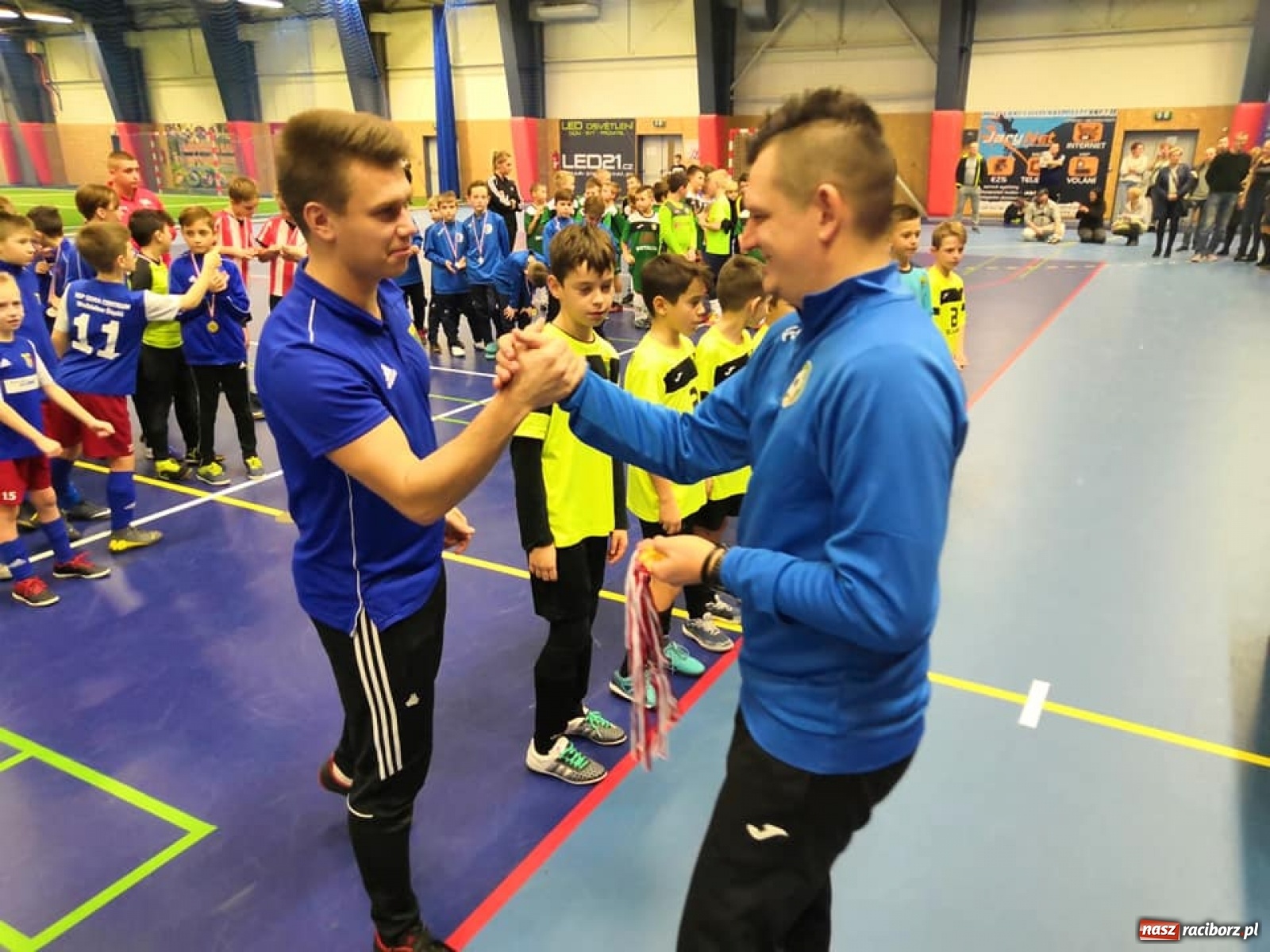 Zdjęcie w galerii na portalu naszraciborz.pl: LKS Tworków gościnny, MFK Karvina najlepsza [FOTO] wiadomości z regionu