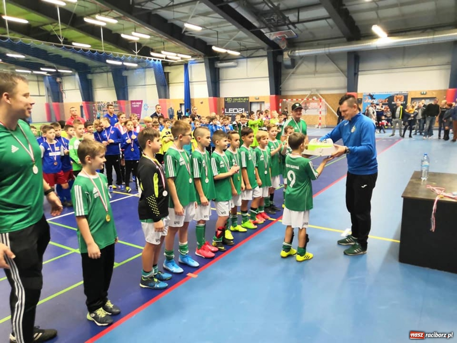 Zdjęcie w galerii na portalu naszraciborz.pl: LKS Tworków gościnny, MFK Karvina najlepsza [FOTO] wiadomości z regionu