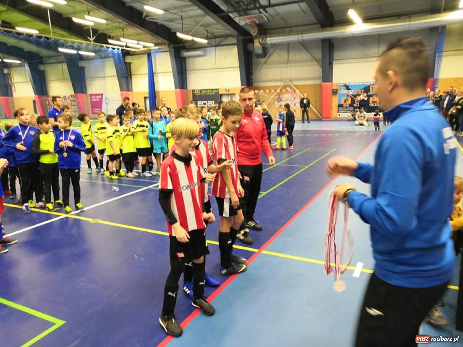 Zdjęcie w galerii na portalu naszraciborz.pl: LKS Tworków gościnny, MFK Karvina najlepsza [FOTO] wiadomości z regionu
