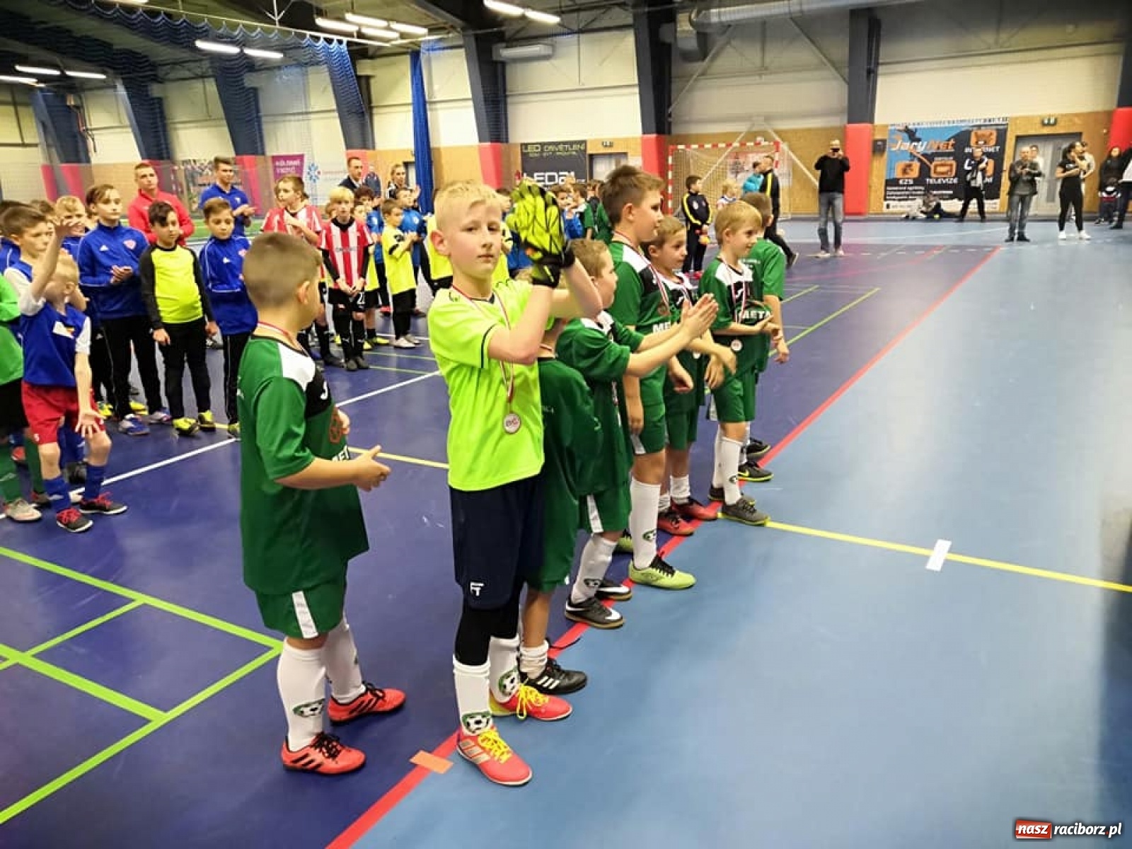 Zdjęcie w galerii na portalu naszraciborz.pl: LKS Tworków gościnny, MFK Karvina najlepsza [FOTO] wiadomości z regionu