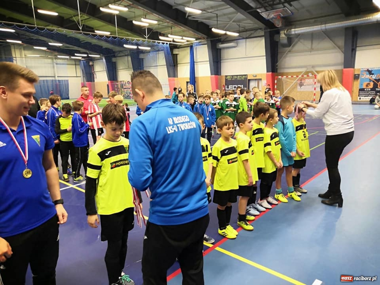 Zdjęcie w galerii na portalu naszraciborz.pl: LKS Tworków gościnny, MFK Karvina najlepsza [FOTO] wiadomości z regionu