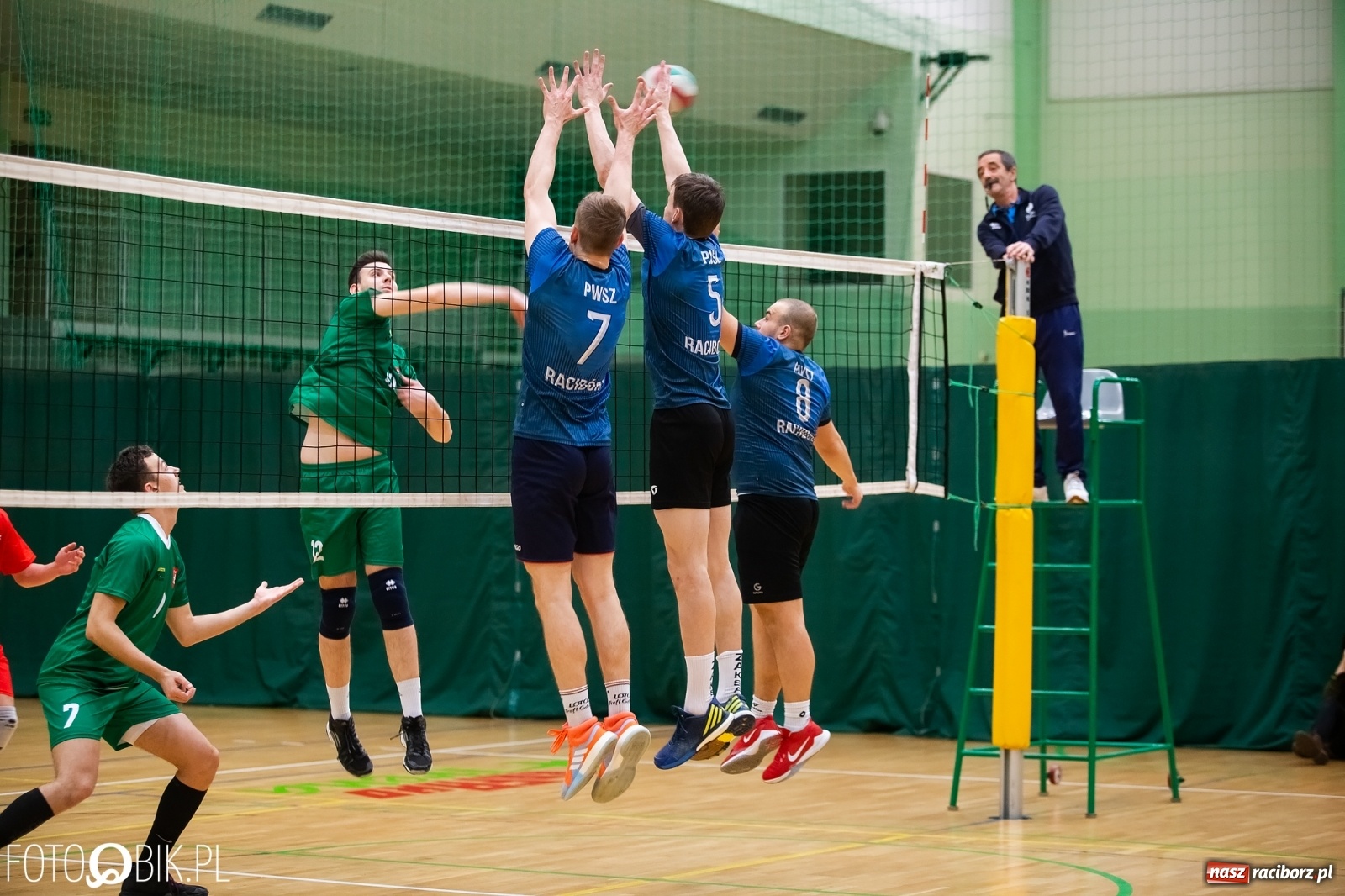 Zdjęcie w galerii na portalu naszraciborz.pl: Akademickie Mistrzostwa Śląska w siatkówce w Arenie Rafako wiadomości z regionu