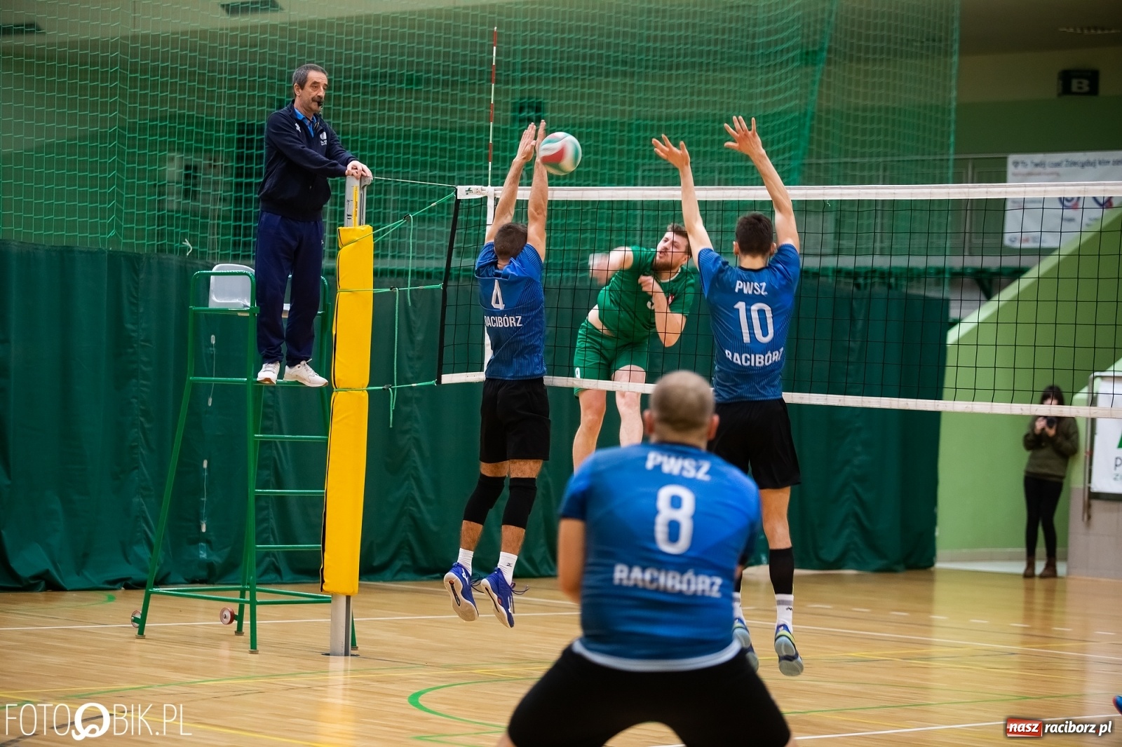 Zdjęcie w galerii na portalu naszraciborz.pl: Akademickie Mistrzostwa Śląska w siatkówce w Arenie Rafako wiadomości z regionu