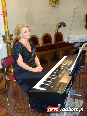 Zdjęcie w galerii na portalu naszraciborz.pl: Dziękowali za 25 lat wspólnego śpiewania wiadomości z regionu