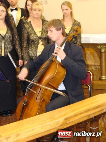 Zdjęcie w galerii na portalu naszraciborz.pl: Dziękowali za 25 lat wspólnego śpiewania wiadomości z regionu