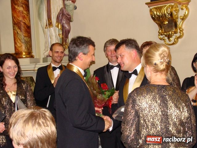 Zdjęcie w galerii na portalu naszraciborz.pl: Dziękowali za 25 lat wspólnego śpiewania wiadomości z regionu