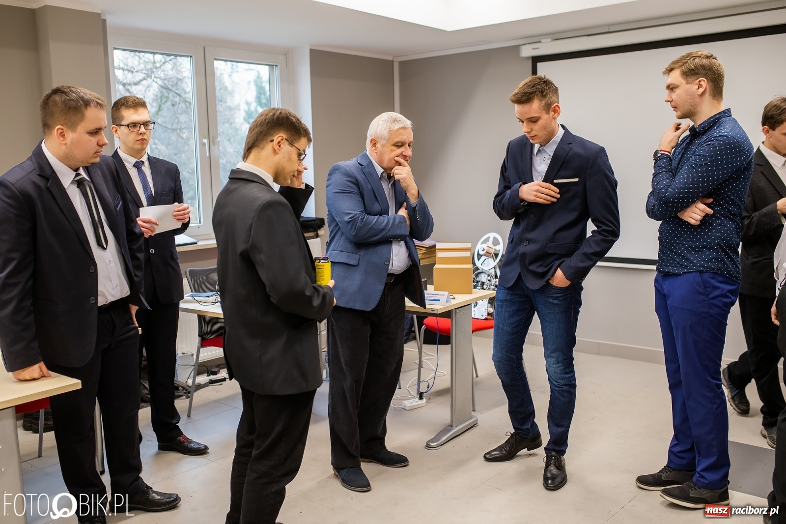 Zdjęcie w galerii na portalu naszraciborz.pl: Studenci Automatyki i Robotyki zaprezentowali swe prace inżynierskie [FOTO i WIDEO] wiadomości z regionu