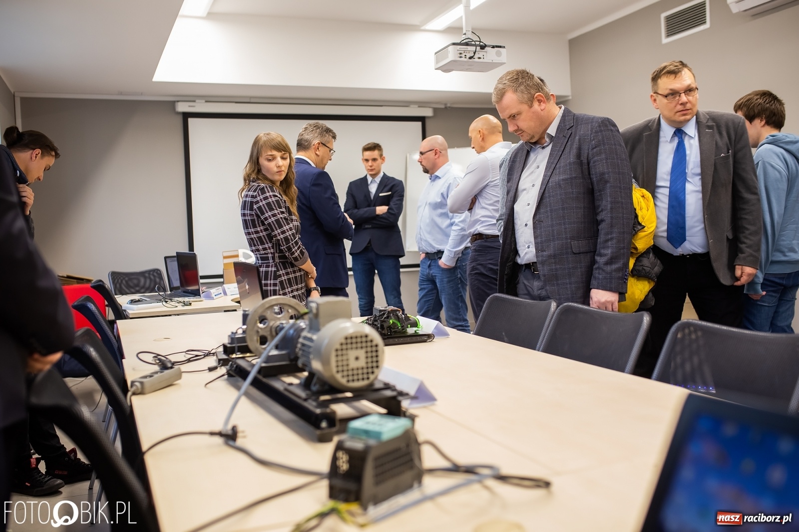 Zdjęcie w galerii na portalu naszraciborz.pl: Studenci Automatyki i Robotyki zaprezentowali swe prace inżynierskie [FOTO i WIDEO] wiadomości z regionu
