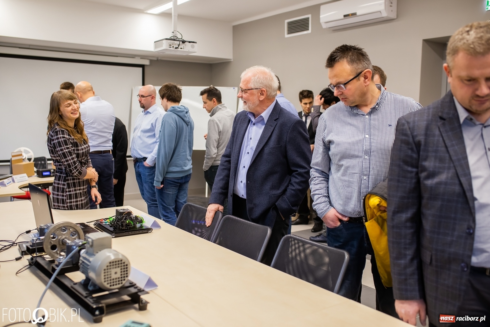 Zdjęcie w galerii na portalu naszraciborz.pl: Studenci Automatyki i Robotyki zaprezentowali swe prace inżynierskie [FOTO i WIDEO] wiadomości z regionu
