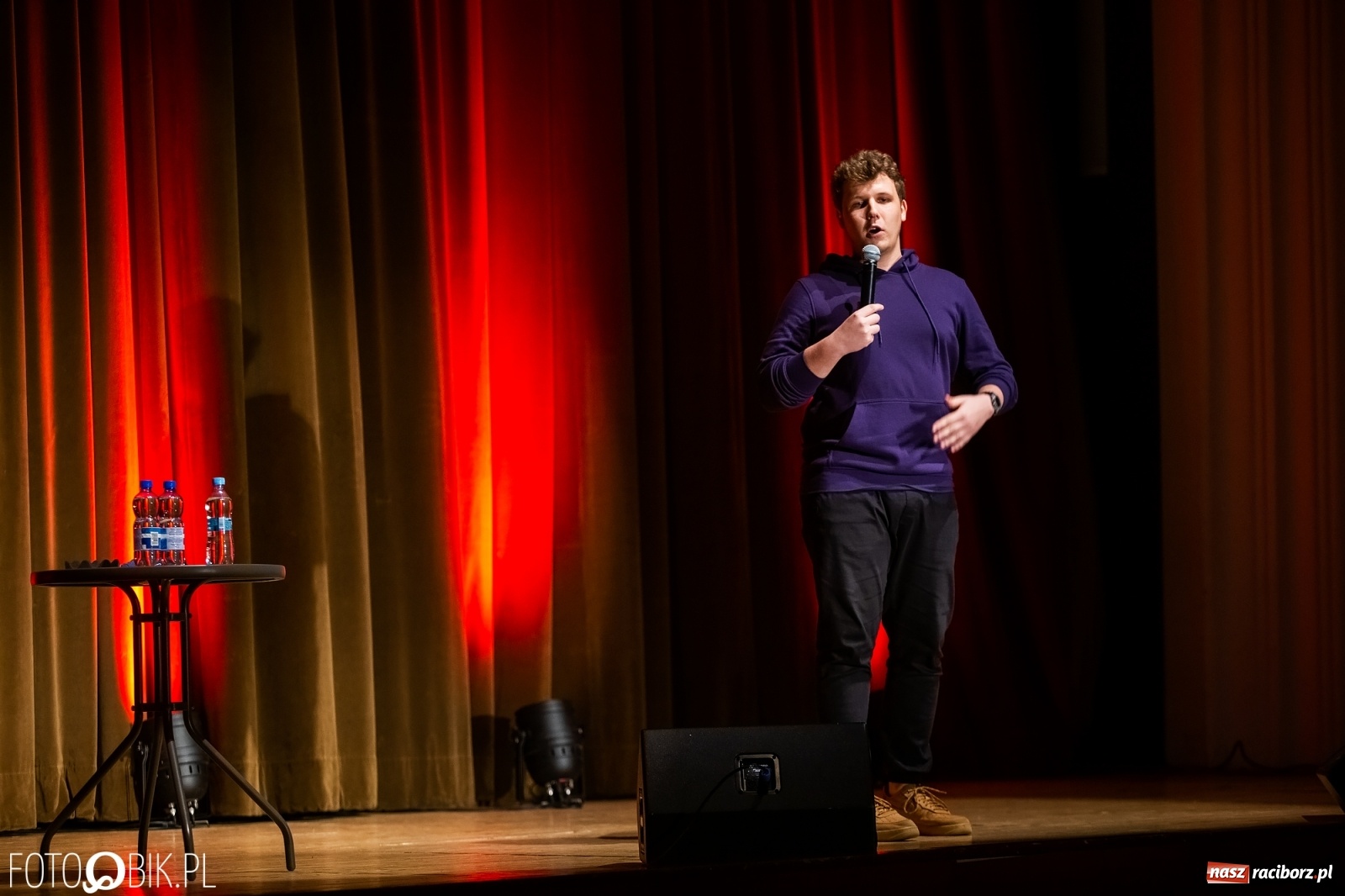 Zdjęcie w galerii na portalu naszraciborz.pl: Mateusz Socha z premierowym programem w Raciborskim Centrum Kultury wiadomości z regionu