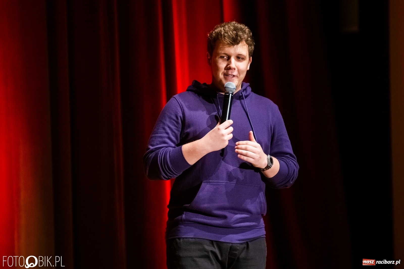 Zdjęcie w galerii na portalu naszraciborz.pl: Mateusz Socha z premierowym programem w Raciborskim Centrum Kultury wiadomości z regionu