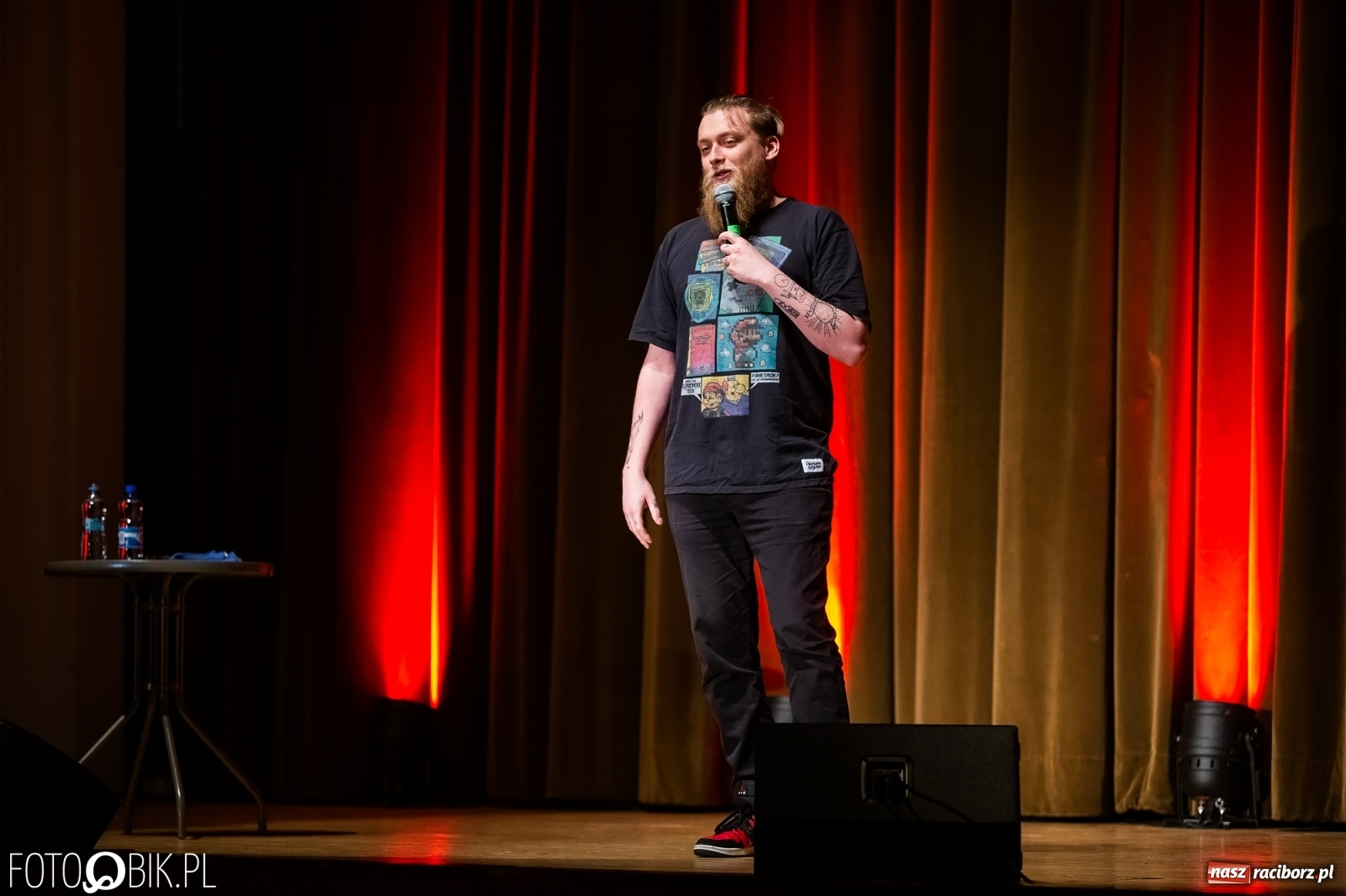 Zdjęcie w galerii na portalu naszraciborz.pl: Mateusz Socha z premierowym programem w Raciborskim Centrum Kultury wiadomości z regionu