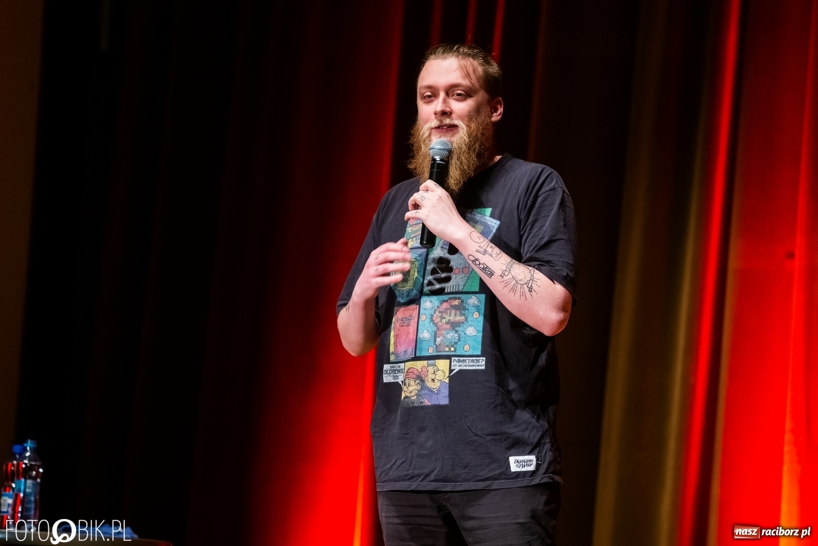 Zdjęcie w galerii na portalu naszraciborz.pl: Mateusz Socha z premierowym programem w Raciborskim Centrum Kultury wiadomości z regionu