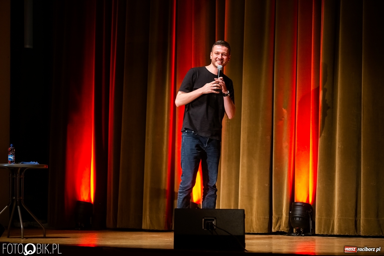 Zdjęcie w galerii na portalu naszraciborz.pl: Mateusz Socha z premierowym programem w Raciborskim Centrum Kultury wiadomości z regionu