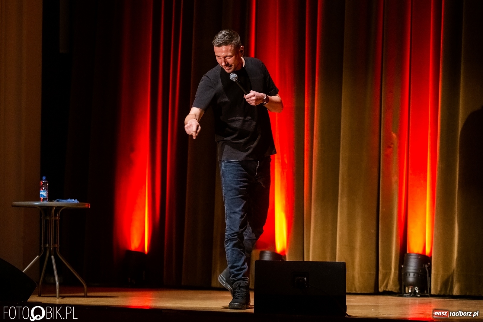 Zdjęcie w galerii na portalu naszraciborz.pl: Mateusz Socha z premierowym programem w Raciborskim Centrum Kultury wiadomości z regionu