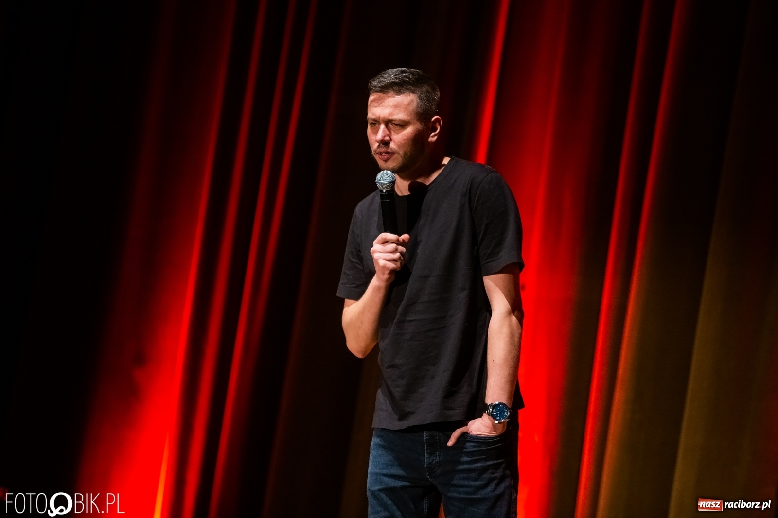 Zdjęcie w galerii na portalu naszraciborz.pl: Mateusz Socha z premierowym programem w Raciborskim Centrum Kultury wiadomości z regionu