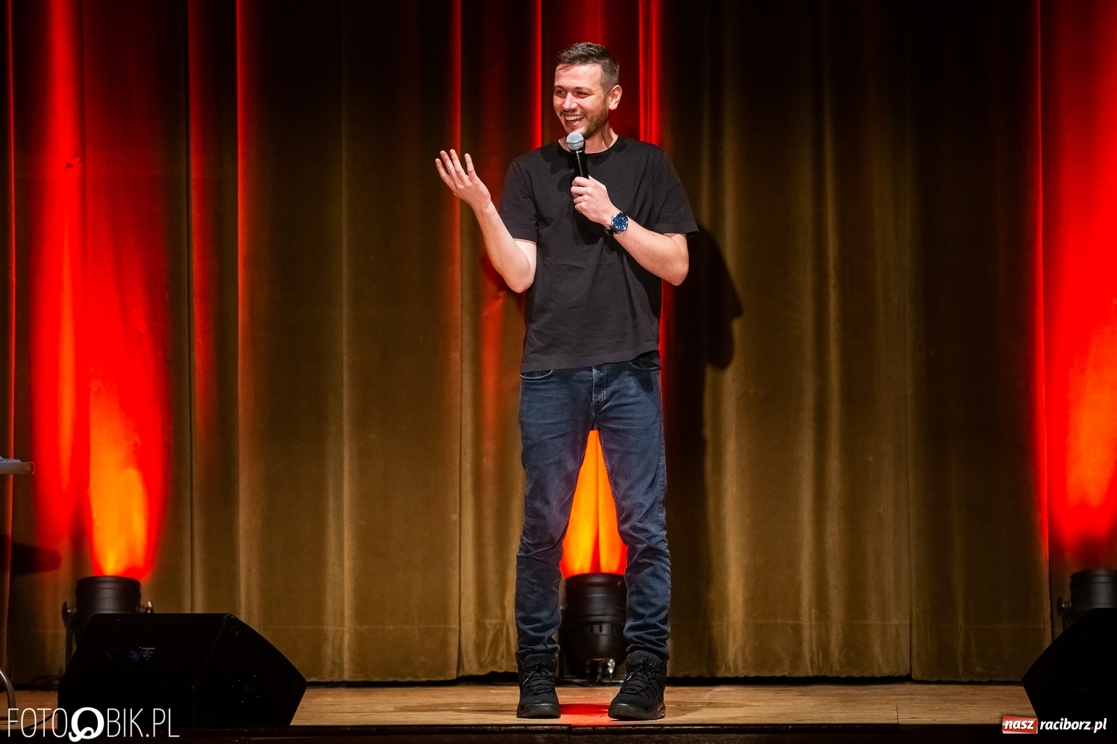 Zdjęcie w galerii na portalu naszraciborz.pl: Mateusz Socha z premierowym programem w Raciborskim Centrum Kultury wiadomości z regionu