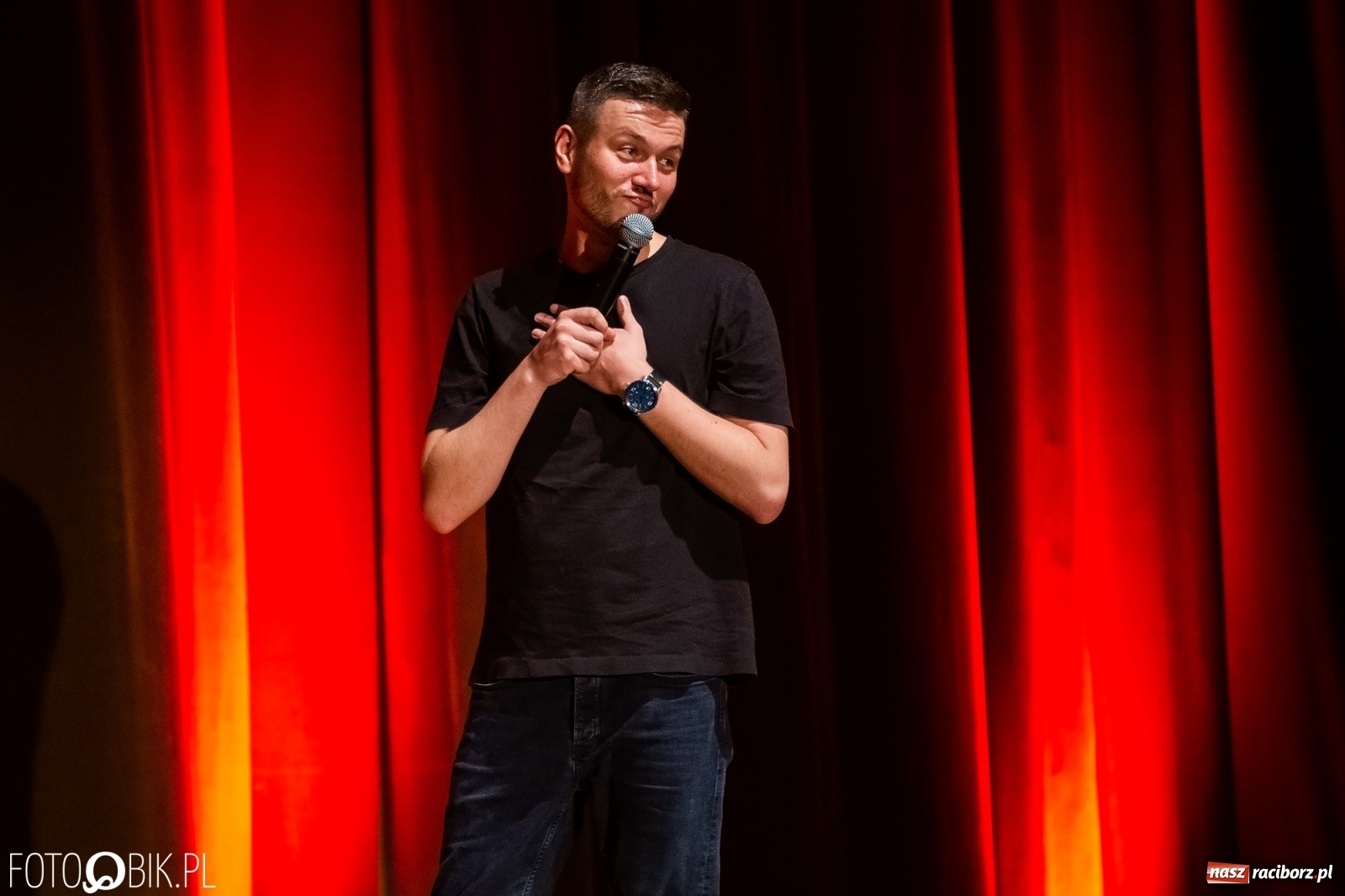 Zdjęcie w galerii na portalu naszraciborz.pl: Mateusz Socha z premierowym programem w Raciborskim Centrum Kultury wiadomości z regionu