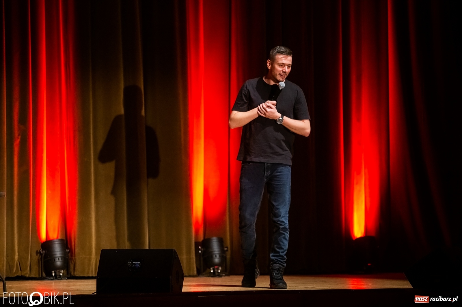 Zdjęcie w galerii na portalu naszraciborz.pl: Mateusz Socha z premierowym programem w Raciborskim Centrum Kultury wiadomości z regionu