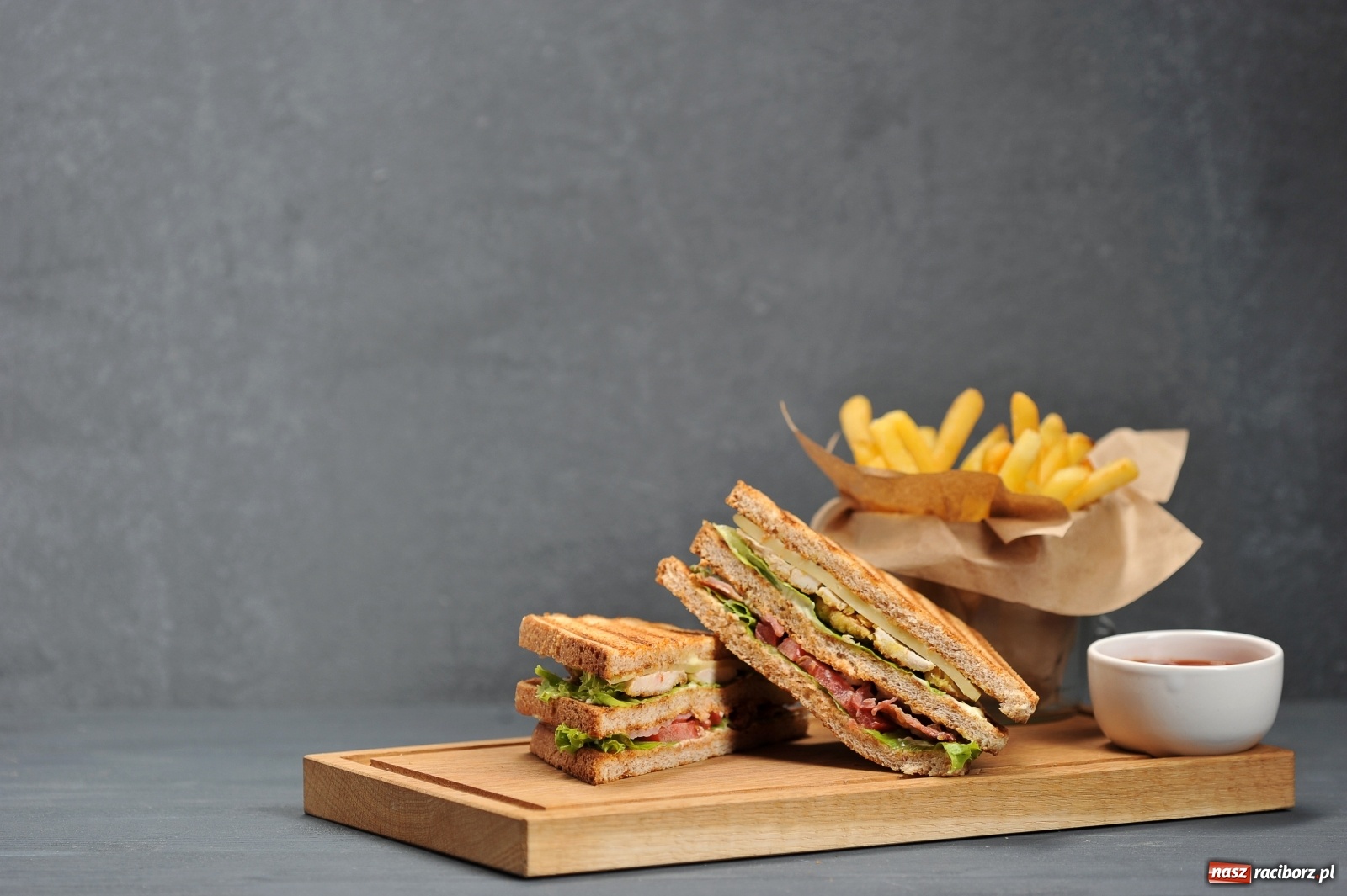 Zdjęcie w galerii na portalu naszraciborz.pl: Czy w Raciborzu można zjeść tylko hamburgery i kebaba? wiadomości z regionu