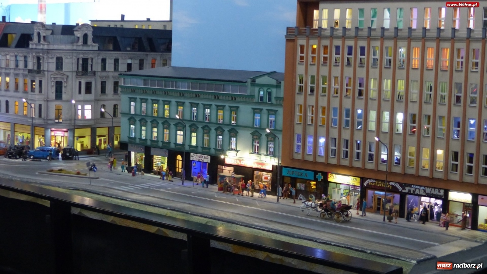 Zdjęcie w galerii na portalu naszraciborz.pl: Ferie z biblioteką: wycieczka do Kolejkowa wiadomości z regionu