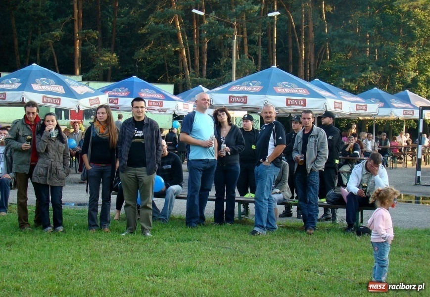 Zdjęcie w galerii na portalu naszraciborz.pl: Festyn w Kuźni bez namiotu wiadomości z regionu
