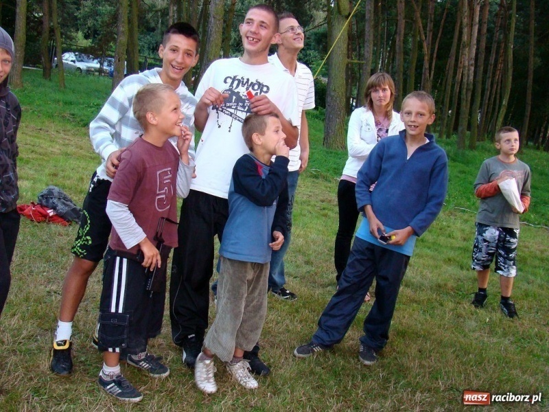 Zdjęcie w galerii na portalu naszraciborz.pl: Festyn w Kuźni bez namiotu wiadomości z regionu