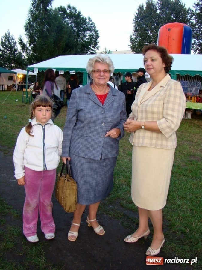 Zdjęcie w galerii na portalu naszraciborz.pl: Festyn w Kuźni bez namiotu wiadomości z regionu