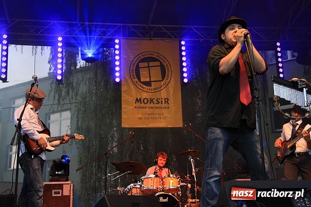 Zdjęcie w galerii na portalu naszraciborz.pl: Festyn w Kuźni bez namiotu wiadomości z regionu