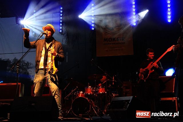 Zdjęcie w galerii na portalu naszraciborz.pl: Festyn w Kuźni bez namiotu wiadomości z regionu