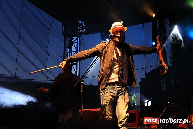 Zdjęcie w galerii na portalu naszraciborz.pl: Festyn w Kuźni bez namiotu wiadomości z regionu