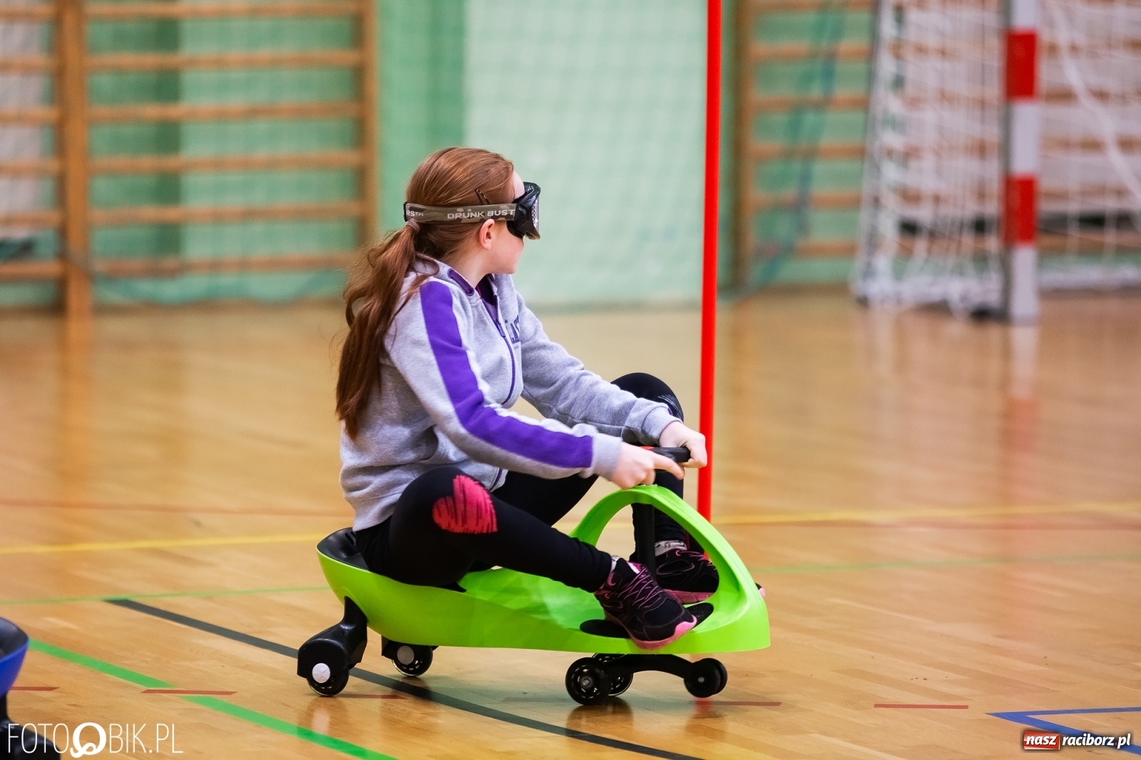 Zdjęcie w galerii na portalu naszraciborz.pl: Mistrzostwa Raciborza Aut Zdalnie Sterowanych w Arenie Rafako wiadomości z regionu