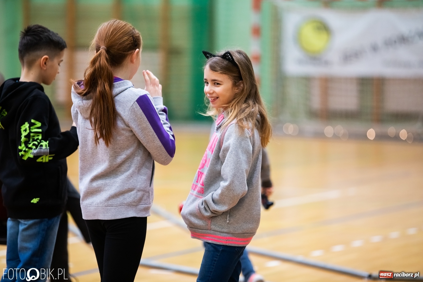 Zdjęcie w galerii na portalu naszraciborz.pl: Mistrzostwa Raciborza Aut Zdalnie Sterowanych w Arenie Rafako wiadomości z regionu