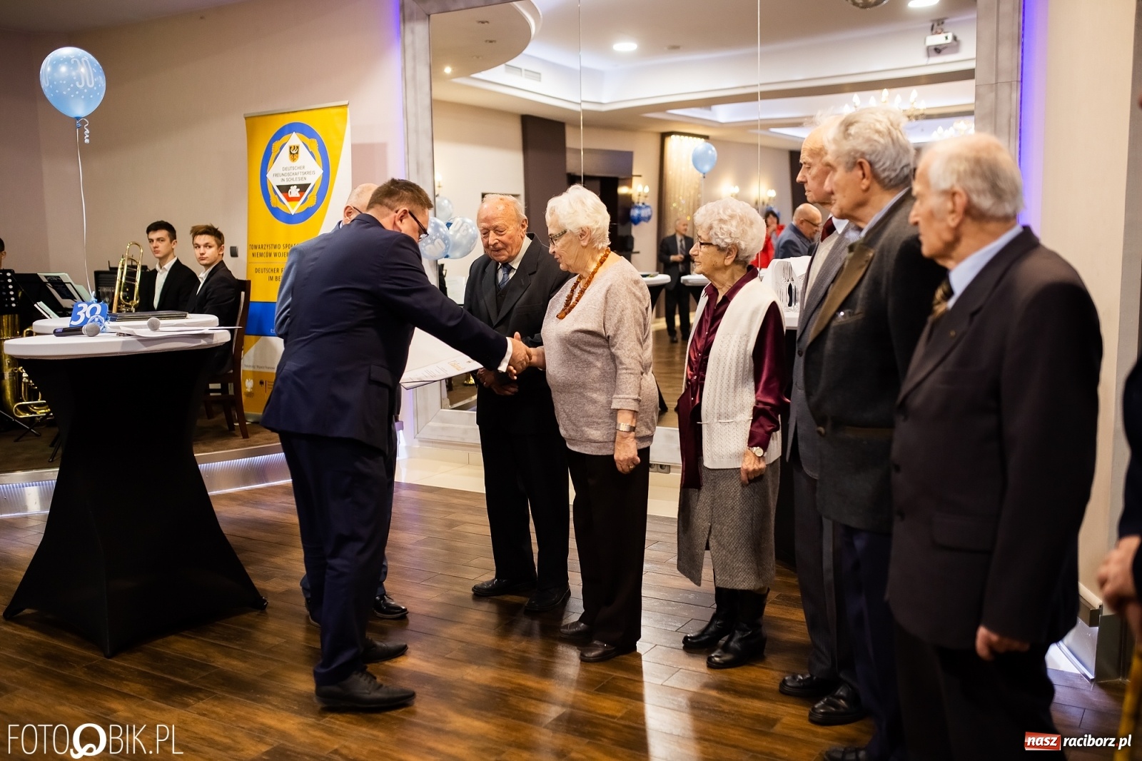 Zdjęcie w galerii na portalu naszraciborz.pl: Mniejszość niemiecka świętuje w Raciborzu 30-lecie działalności [FOTO] wiadomości z regionu