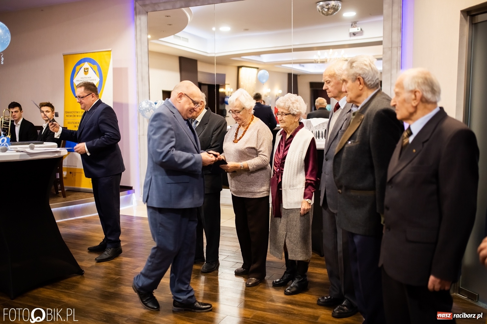 Zdjęcie w galerii na portalu naszraciborz.pl: Mniejszość niemiecka świętuje w Raciborzu 30-lecie działalności [FOTO] wiadomości z regionu