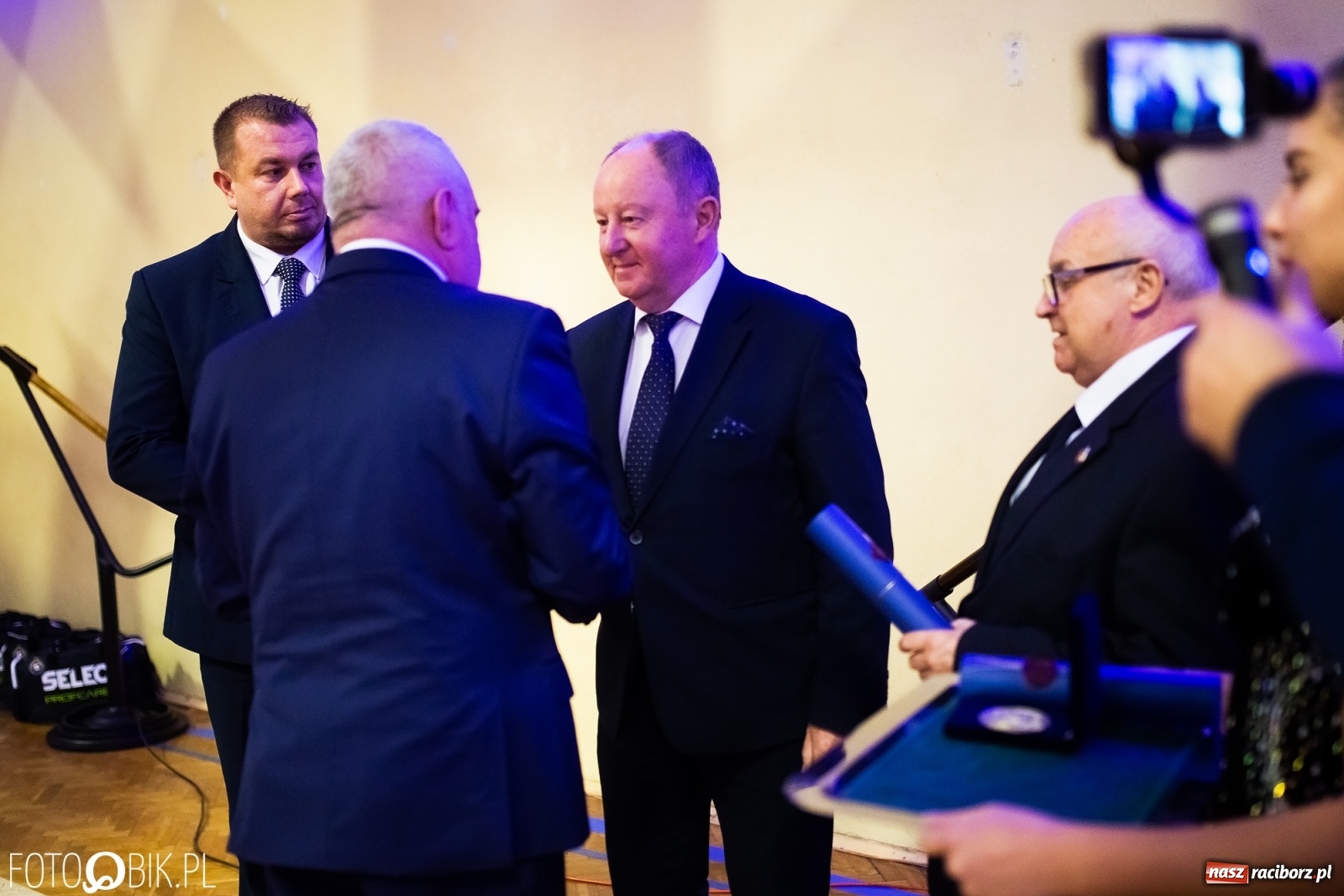 Zdjęcie w galerii na portalu naszraciborz.pl: Gala Jubileuszowa 100-lecia Śląskiego Związku Piłki Nożnej wiadomości z regionu