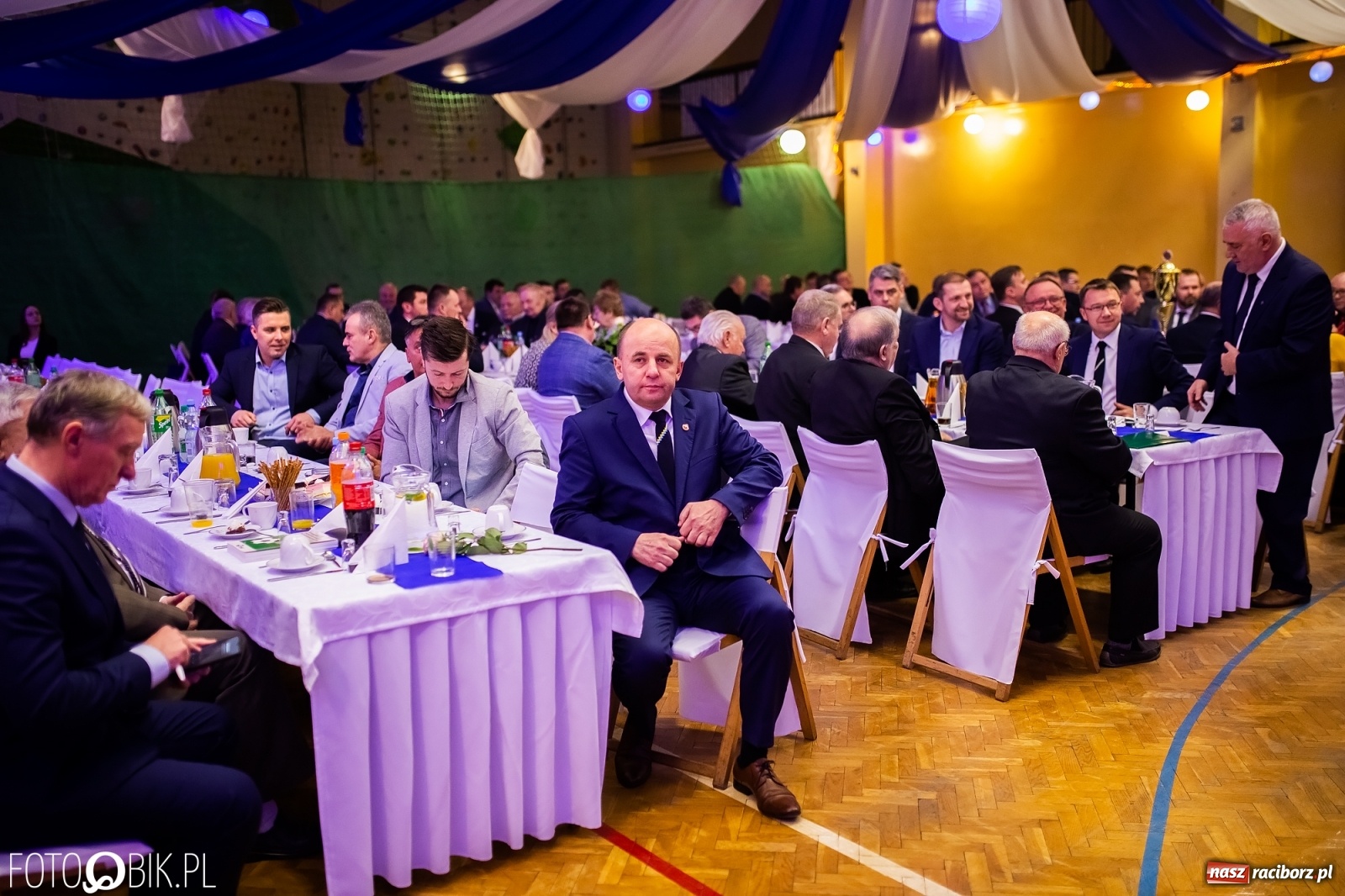 Zdjęcie w galerii na portalu naszraciborz.pl: Gala Jubileuszowa 100-lecia Śląskiego Związku Piłki Nożnej wiadomości z regionu