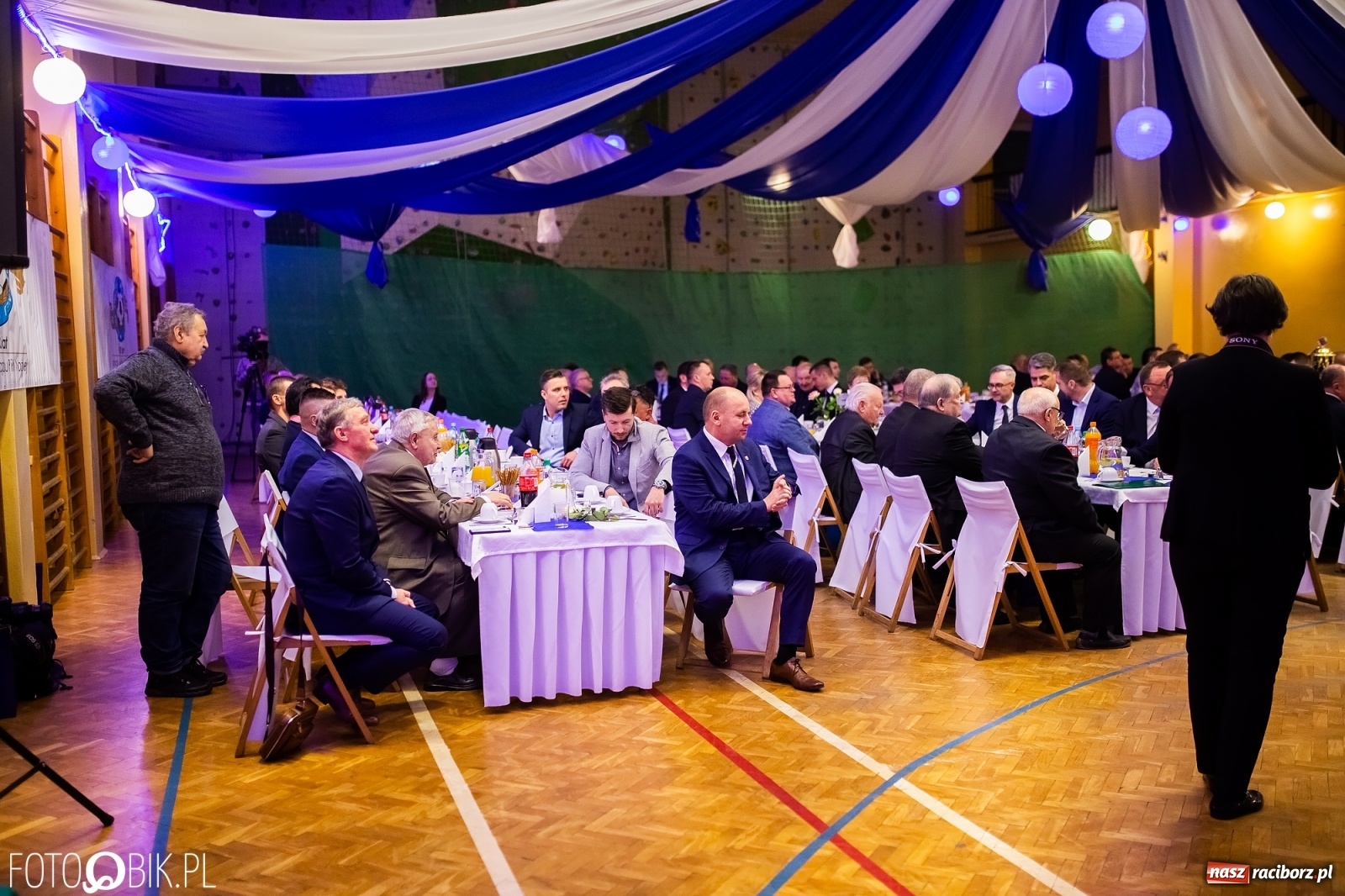 Zdjęcie w galerii na portalu naszraciborz.pl: Gala Jubileuszowa 100-lecia Śląskiego Związku Piłki Nożnej wiadomości z regionu