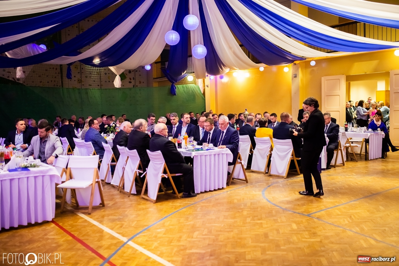 Zdjęcie w galerii na portalu naszraciborz.pl: Gala Jubileuszowa 100-lecia Śląskiego Związku Piłki Nożnej wiadomości z regionu