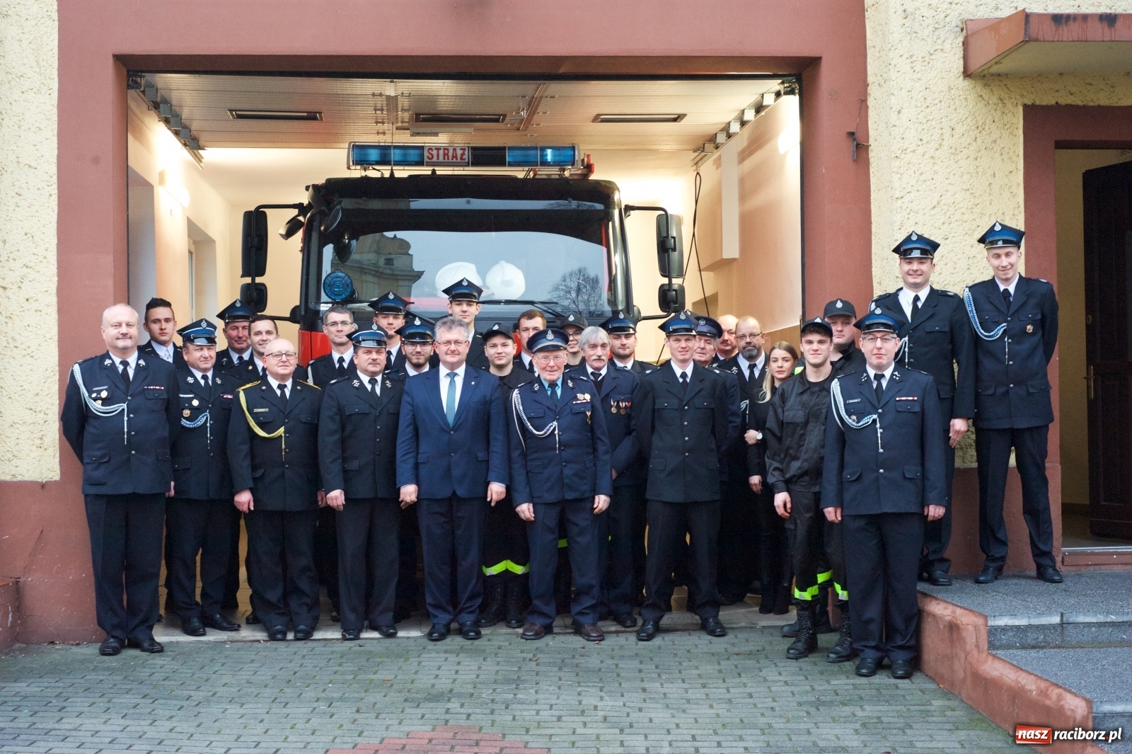 Zdjęcie w galerii na portalu naszraciborz.pl: Zmiana warty w OSP Tworków  wiadomości z regionu