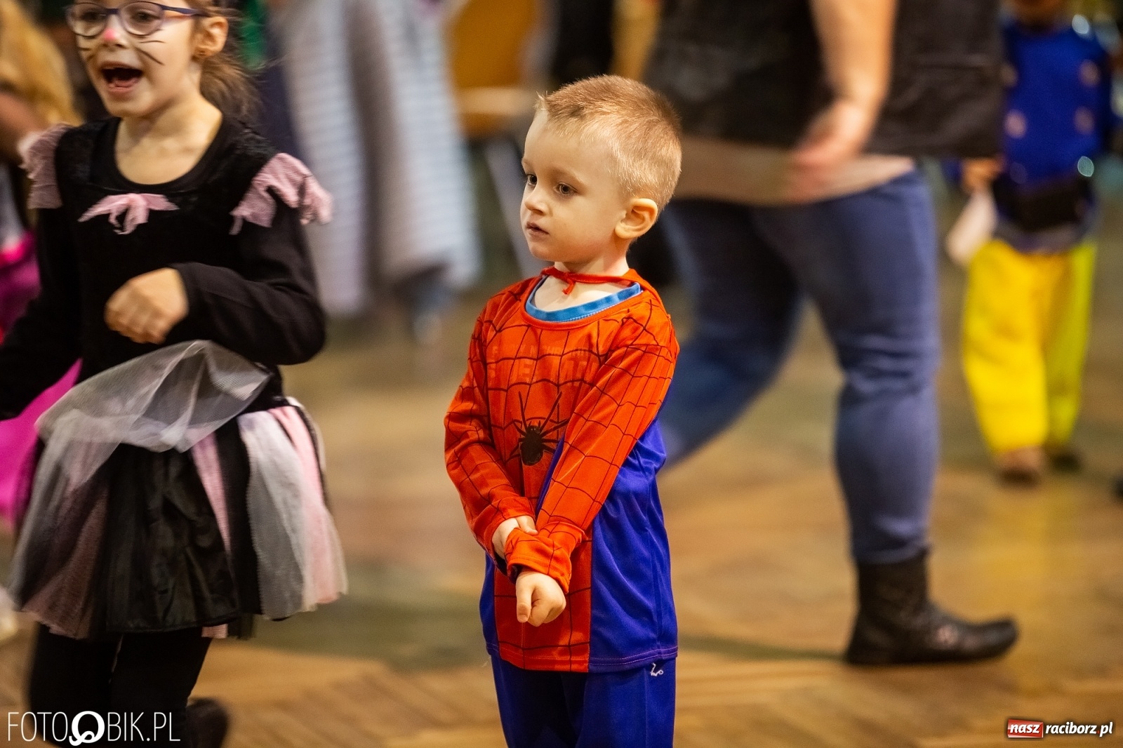 Zdjęcie w galerii na portalu naszraciborz.pl: Krzanowicki kolorowy Kinderball  wiadomości z regionu