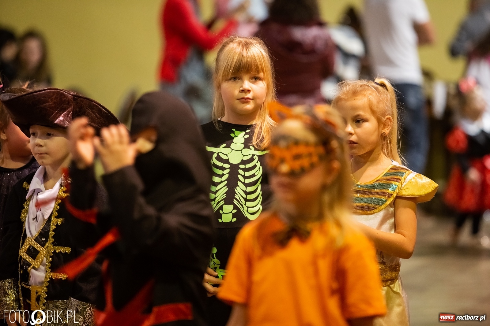 Zdjęcie w galerii na portalu naszraciborz.pl: Krzanowicki kolorowy Kinderball  wiadomości z regionu